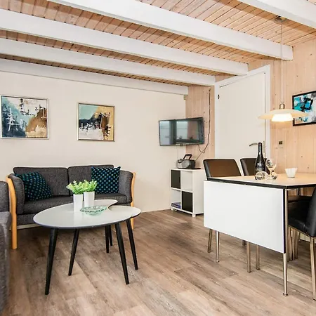Vakantiehuis Lxxiv *