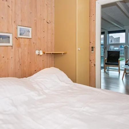 Vakantiehuis Lxxiv *