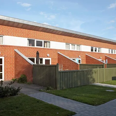 Lxxiv Vakantiehuis *